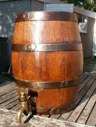 Lovely Antique Vintage Small Coopered Oak Spirit Barrel With Brass Tap.