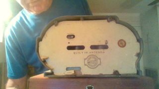 Vintage Belmont Bakelight Tube Radio Model 7 1/2 H,  12l,  6 W