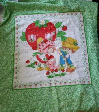 Vintage Strawberry Shortcake Huckleberry Pie Baby Quilt Infant Blanket 42 " X 33 "