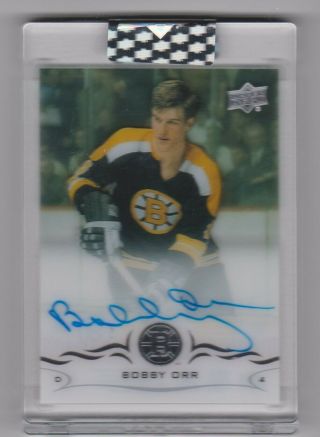 18 - 19 Upper Deck Clear Cut Signature Auto - Boston Bruins - Bobby Orr