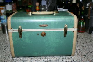 Shwayder Bros,  Inc. ,  Samsonite Small Green Cosmetic Train Case Vtg Luggage 5112