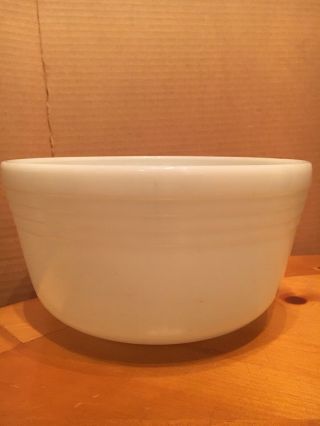 Vintage Pyrex White Milk Glass Ribbed Large Mixing Bowl 35 Pyrex 1950s - 60s.