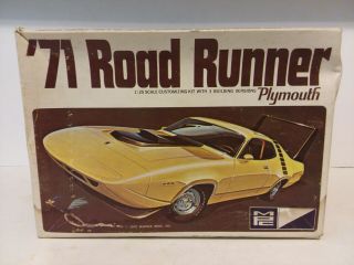Vintage Mpc 1971 Plymouth Road Runner Model Car Kit 1/25