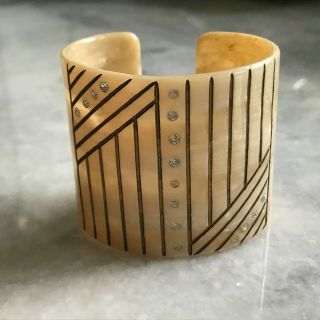 Vintage Fashion Wide Cuff Bracelet W Rhinestones In Etched Geometric Plastic