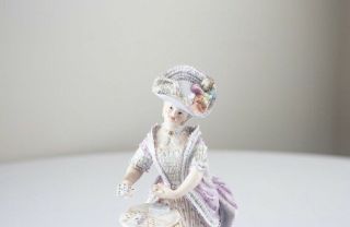 Meissen Antique Figurine Table Cards Porcelain Lace Purple Dress RARE 2