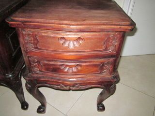re - ownedVINTAGE ANTIQUE FRENCH PROVINCIAL NIGHTSTAND END TABLES WOOD SET OF TWO 3