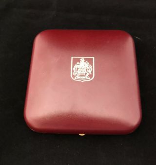 Vtg Authentic Majorica Red Cloth Jewelry Gift Presentation Case Box W/guarantee
