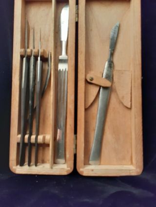 Vintage antique medical scalpel set,  5 scalpels & needle in wood box 2