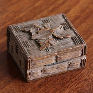 A Small Antique Black Forest Carved Wood Box,  Possibly For Stamps,  c.  1890. 2