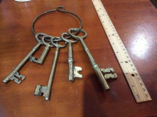 Vintage Brass Keys On Ring Jailers Set