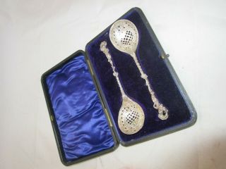 Good Cased Pair Antique Edwardian Sterling Silver Pierced Spoons,  1902,  117g