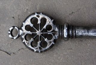 Rare 17th Century Venetian wrought and braised iron key with fine bow 2