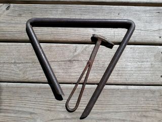 Vintage/antique Iron Steel Metal Dinner Bell Triangle W/striker Farm Rustic