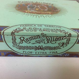 Dunhill Seleccion Privada Ramon Allones Wooden Cigar Box 3