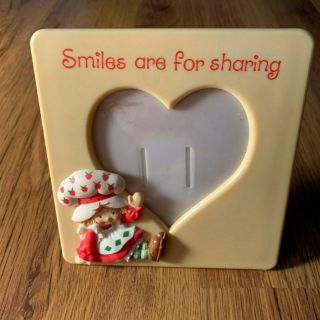 Vintage Strawberry Shortcake Heart Shaped Picture Frame Smiles Are For Sharing