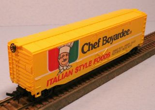 Chef Boyardee Foods 51 ' Steel Boxcar - Vintage Bachmann Advertising HO Scale 3