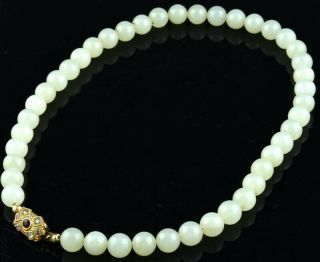 Very Fine Vintage Chinese Light Celadon Jade Beaded Necklace Gilt Jewelled Clasp