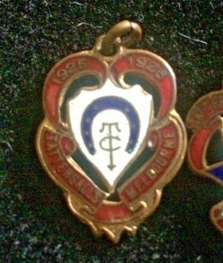 Vintage 1920 ' s Tattersall ' s Club Melbourne Members badges (4) 3