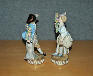 Pair Antique Meissen Porcelain Figures - F67 - Man & Woman with Flower Garlands 2
