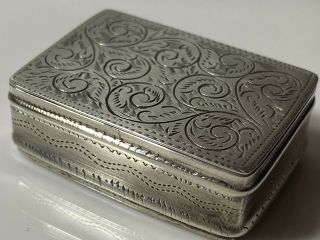 Georgian Style Hallmarked Solid Sterling Silver Snuff Box Sheffield Rc 16.  6g