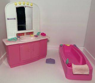 1993 Vintage Barbie Bathroom (bath,  Sink,  Vanity) -