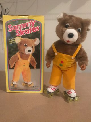 Vintage Sammy Skates Battery Operated Skating Toy Bear Box 1985