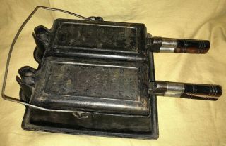 Vintage 1910 Wagner Mfg.  Co.  Cast Iron Twin Waffle Maker Antique Hard To Find