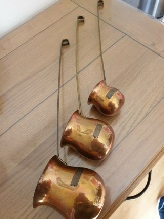 Vintage Set Of 3 Graduated Hanging Brass /copper Spirit Measure Ladles Cups Jug