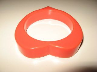 Vintage Thick Heart Shape Orange Red Mod Retro Plastic Lucite Bangle Bracelet