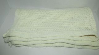 Vintage cream or pale yellow Thermal Cotton Weave Woven Baby Crib Blanket USA 3