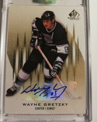 13/14 Sp Game Wayne Gretzky Gold Auto 56 L.  A.  Kings