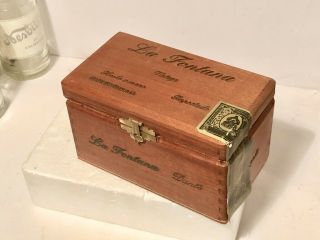 Old La Fontana Vintage Wood Cigar Box - $14.  50 With