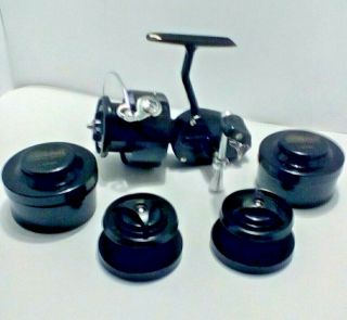 Vintage Garcia Mitchell 300 Spinning Reel With 2 Extra Spools In Cases