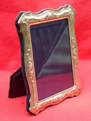 Carr Sterling Silver Photo / Picture Frame.  Sheffield Hallmark,  7.  25 X 5.  5 " Gc
