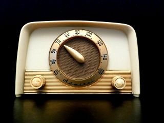 Vintage 1950s Old Admiral Art Deco Antique Plastic Bakelite Radio & Plays