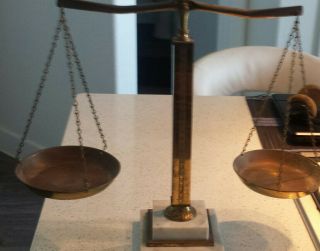 Vintage Brass Apothecary Scale Of Justice Marble Base (italy)
