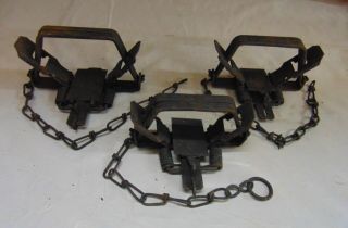 3 Montgomery Dogless Traps 2 Size 3 And 1 Size 2