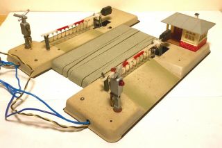 Vintage Ho Scale Marklin Automatic Crossing Gates With Signals