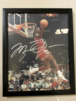 Signed Michael Jordan Bulls 8x10 Framed Photo Picture