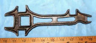 Old Antique Vintage Unusual Odd 295 Farm Implement Plow Wrench Tool Unique