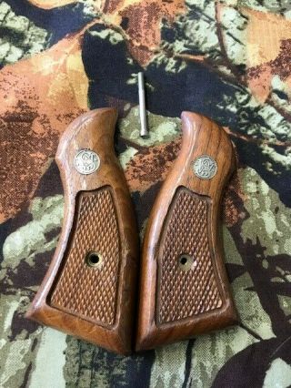 Vintage Smith & Wesson (s&w) Factory Wood Checkered Grips