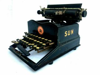 Ultra Rare 1902 The Sun Standard Antique Vtg Typewriter Model No 2