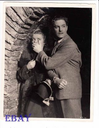 Robert Donat Gags Madeline Carroll Vintage Photo The 39 Steps