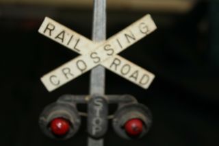 Vintage Lionel,  O Gauge,  Railroad Crossing Flashing Signal,  S - 4 - 11