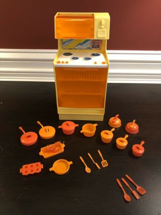 Vintage 1978 Barbie Dream House Oven Stove Plus Pots And Pans And Utensils
