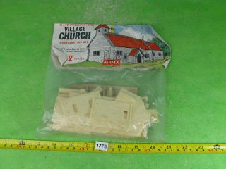 Vintage Airfix Model Kit Ho/oo Village Church Model Railway Or Collectable 1775