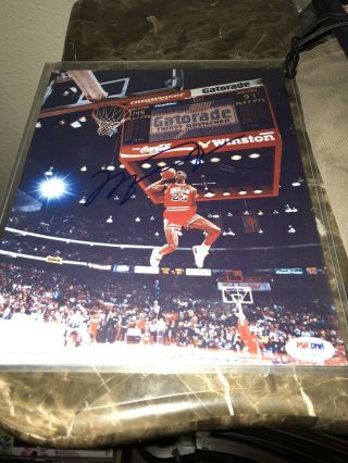 Michael Jordan Autographed/signed 8x10 Photo Psa/dna Chicago Bulls 1987