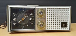 Vintage Collectible Zenith Radio Clock L 519 Biege