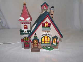 Christmas Village House Vintage O’well Heartland Valley Curiosity Shop 1997