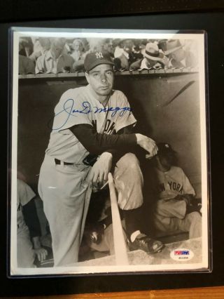 Joe Dimaggio Autographed 8x10 Photo York Yankees Hof Psa/dna S11556